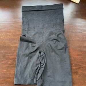 Maidenform Body Shaper - Long Form